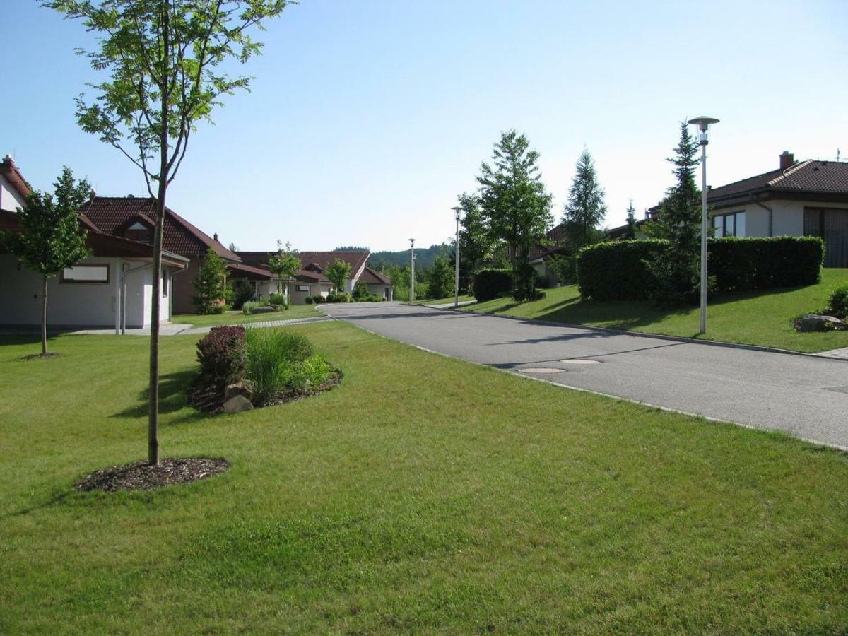 Obora 827 Nova Bystrice Villa Buitenkant foto