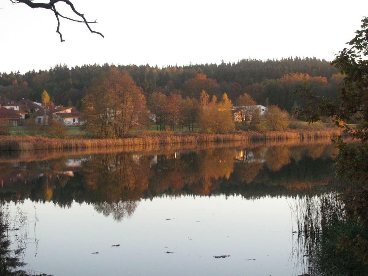 Obora 827 Nova Bystrice Villa Buitenkant foto
